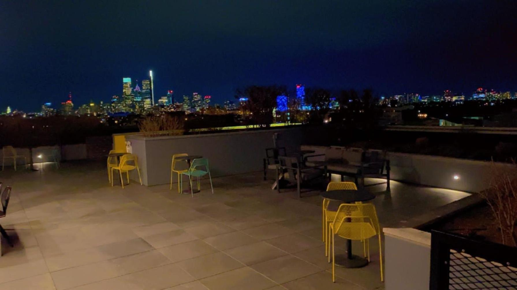 Trendy 1bed Unitatglenwood Philadelphia
